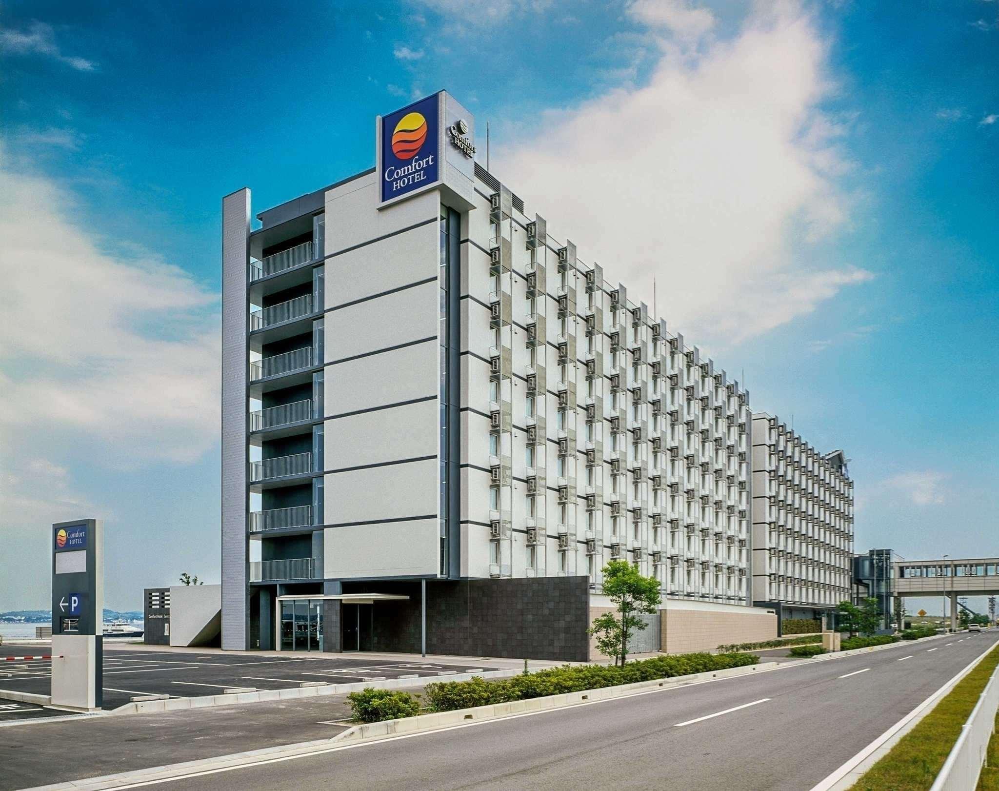 טוקונאמה Comfort Hotel Central International Airport מראה חיצוני תמונה